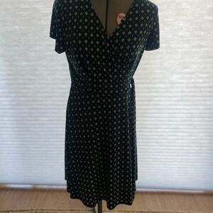 Elegant Green Floral Wrap Dress